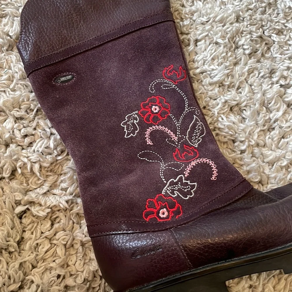 Clarks Plum Leather Riding Boots w/Gortex, Size 3.5